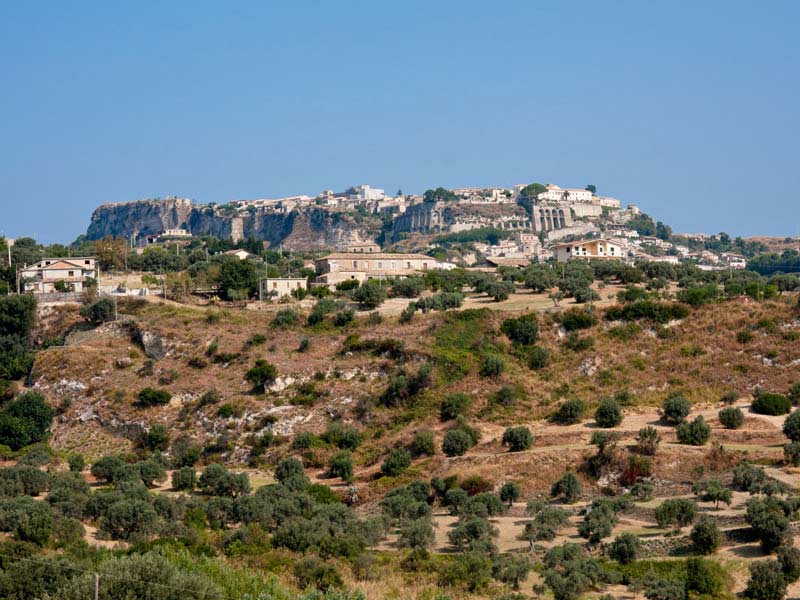 “La Locride torni ad essere quel giardino meraviglioso che ci ha donato il Creatore”