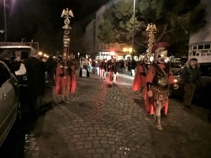 L'arrivo dei figuranti del Presepe vivente