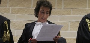 Fabrizia Ida Francabandera, nuovo presidente della Corte d’Appello dell’Aquila, per la prima volta l’ “ermellino” è stato indossato da una donna.