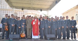 Mons. BASSETTI, Gen.B. De Vito e Coro GdF