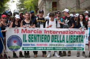 IN 400 ALLA 18^ EDIZIONE DEL SENTIERO DELLA LIBERTÀ/FREEDOM TRAIL  Il Presidente Mattarella, il 25 aprile, ha ricordato la Resistenza Umanitaria in Abruzzo.