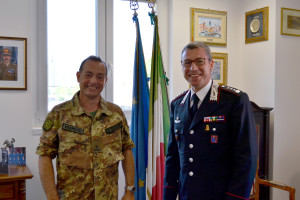 -Il-Generale-Di-Giovanni-Esercito-comandante del Comando Militare Esercito "Abruzzo" e-il-Colonnello-Santantonio-nuovo comandnate provinciale dei carabinieri.