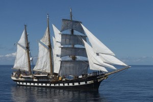 Nave scuola Palinuro della Marina Militare Italiana, con gli allievi marescialli del corso “Kratos”, in Romania nel porto di Costanza.