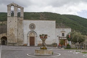 Facciata chiesa di Assergi