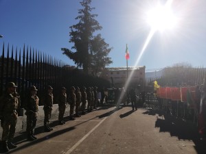 L’AQUILA. Ricollocazione dell’obice da 105/22 nella sede originaria della caserma De Rosa distrutta dal sisma del 6 aprile 2009.