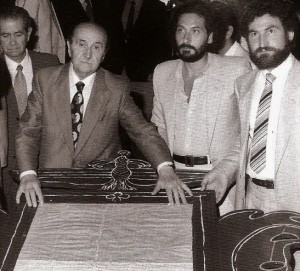 Perdonanza 1983, il sindaco Tullio De Rubeis con Errico Centofanti e Goffredo Palmerini