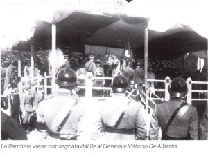 La Bandiera consegnata dal Re al Gen Vittorio De Albertis