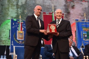 Roberto Fatigati insignito Ambasciatore d'Abruzzo