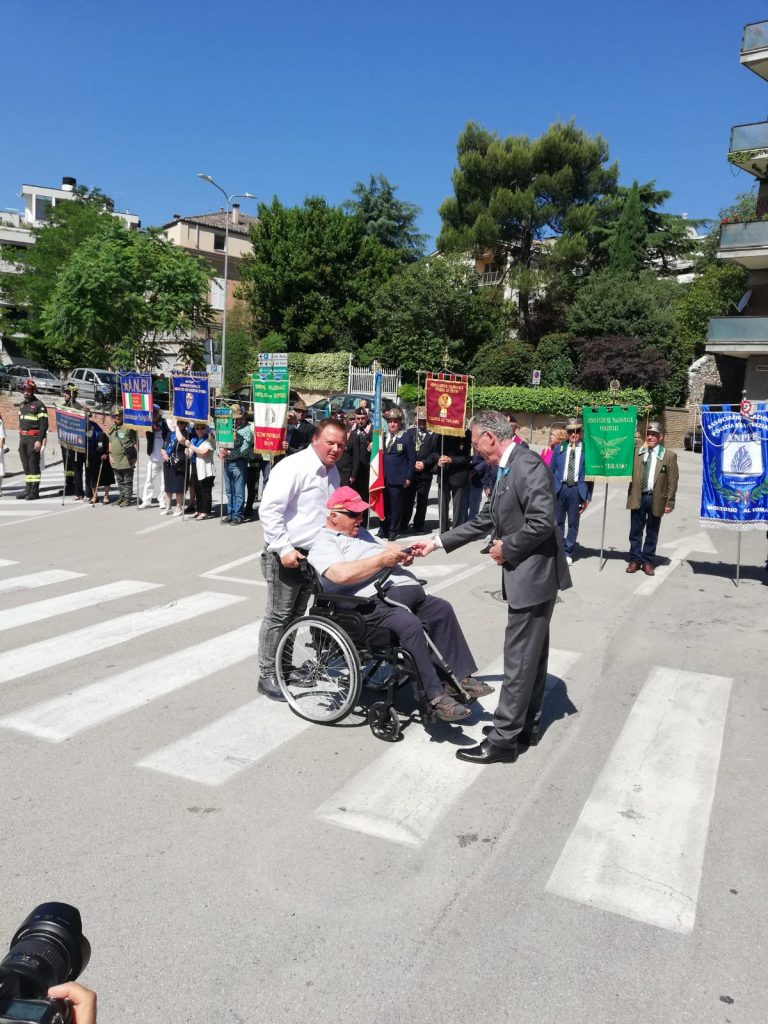 TERAMO, INTERNATI MILITARI ITALIANI. 22 teramani internati nei lager tedeschi insigniti della Medaglia d’Onore con decreto Presidenziale il 2 giugno.